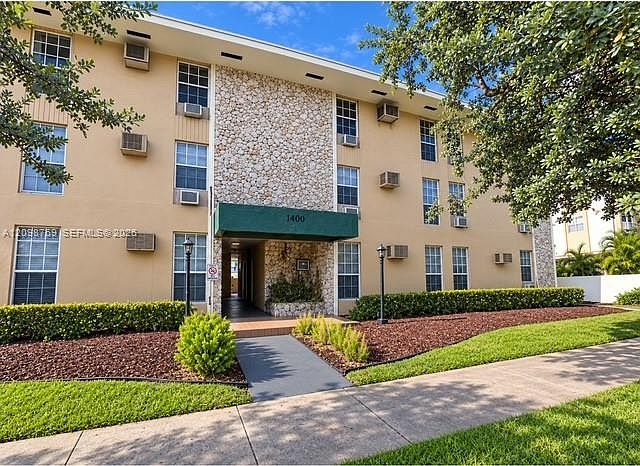 1st image of 1400 S Douglas Rd APT 14