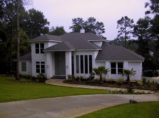 1009 Summerbrooke Dr, Tallahassee, FL 32312