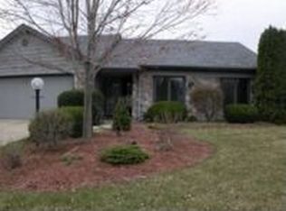 10625 Lake Pointe Dr, Fort Wayne, IN 46845