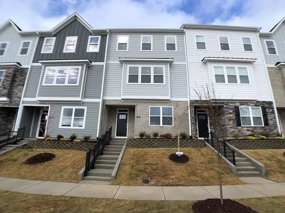 720 Dorset Stream Dr