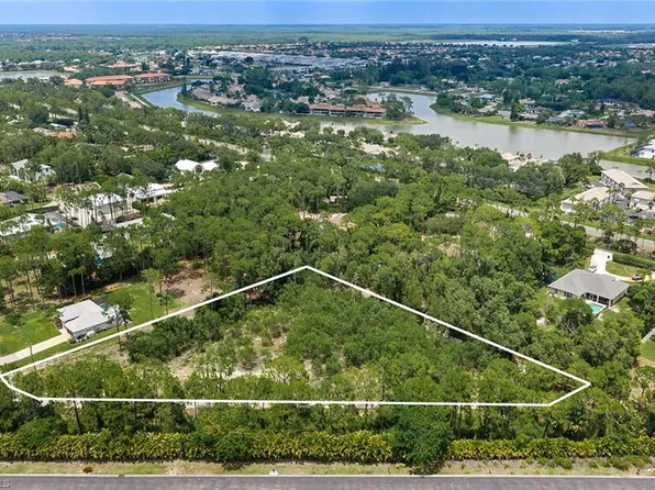 25693 Moriah LN, BONITA SPRINGS, FL 34135