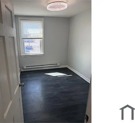 1402 Greeby St #2 — Photo 3