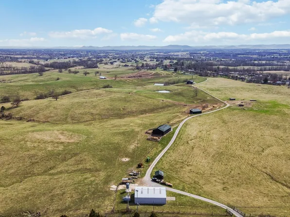 1630 Richmond Rd N, Berea, KY 40403