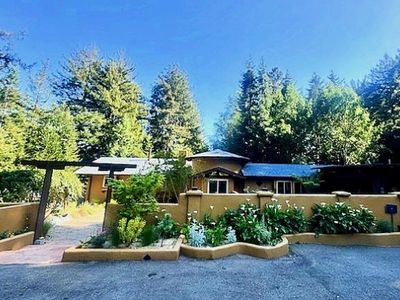 211 Hidden Ln, Santa Cruz, CA, 95060