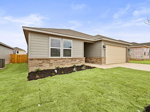 3rd image of 3209 Ridge Pl