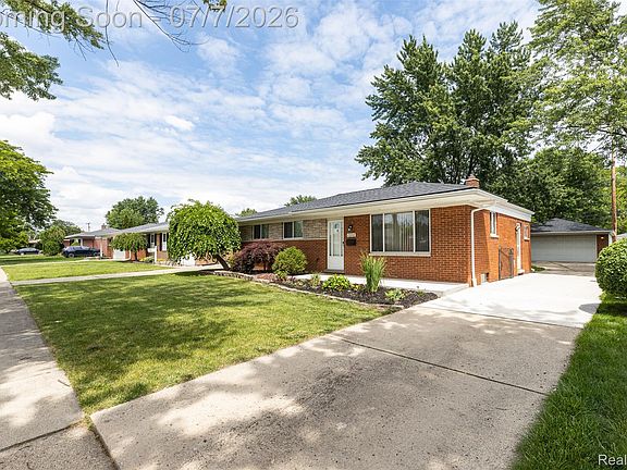 3rd image of 27268 Wagner Dr