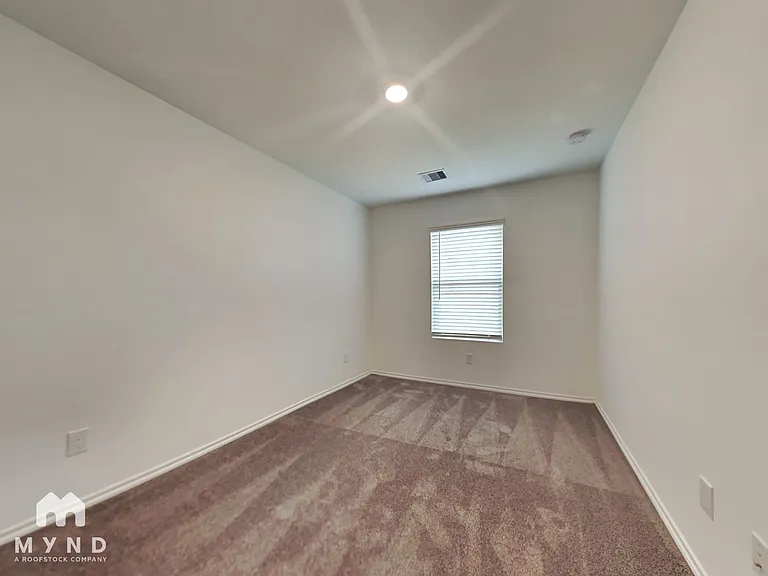 17584 Rosewood Manor Ln — Photo 10