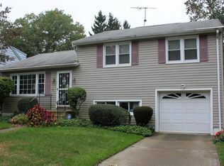 31 Pershing Ave, Ewing, NJ 08618