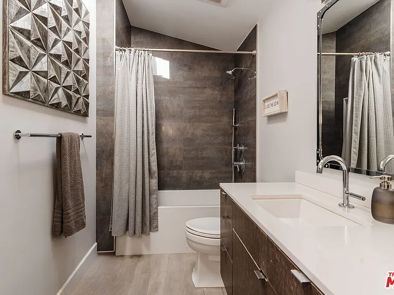 15490 Milldale Dr — Photo 17