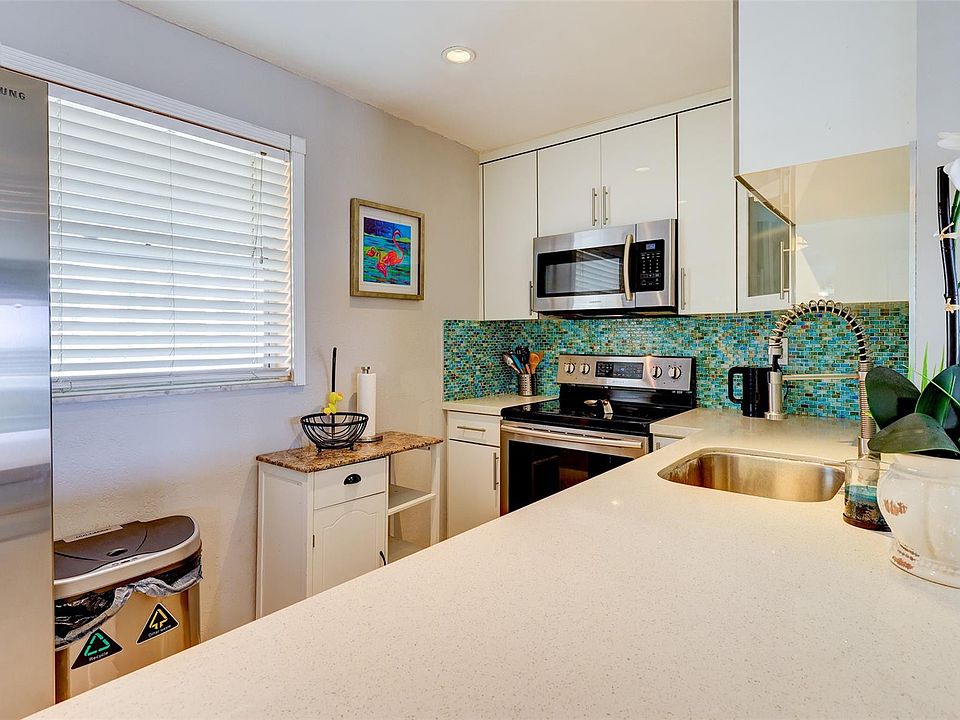 1st image of 3770 NE 171st Street #606