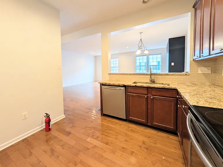 7123 Silverleaf Oak Rd — Photo 9