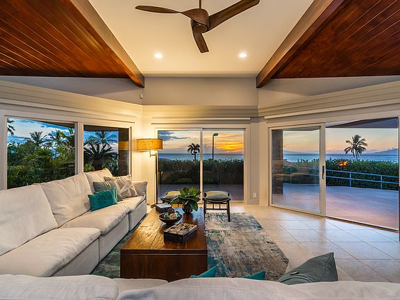 4th image of 3929 Waakaula Pl