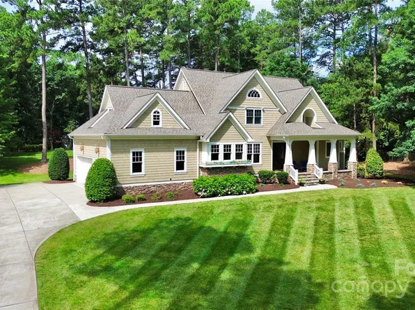 1702 Brawley School Rd, Mooresville, NC 28117
