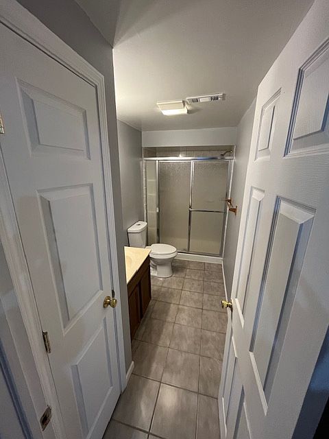 1st image of 20 Sunset Dr