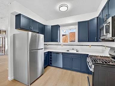 1434 #A - 5 Bed 2 Bath