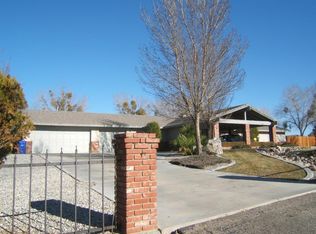 14917 Riverside Dr, Apple Valley, CA 92307