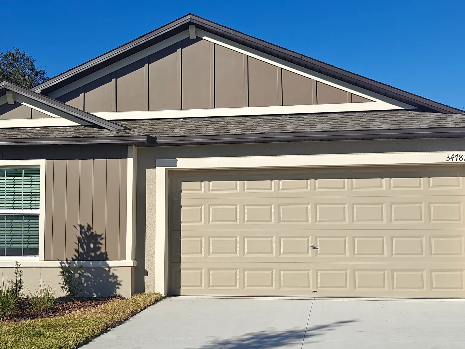 4 bed, 1817 sqft, $2,250 — Photo 1