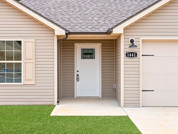 3rd image of 1441 Fredrick Dr Lot 487