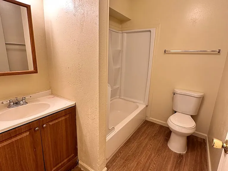 3417 Aztec Road NE — Photo 18