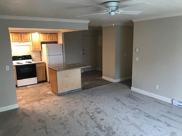 1st image of 576 Washington St #206