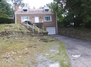 201 Drake Rd, Bethel Park, PA 15102