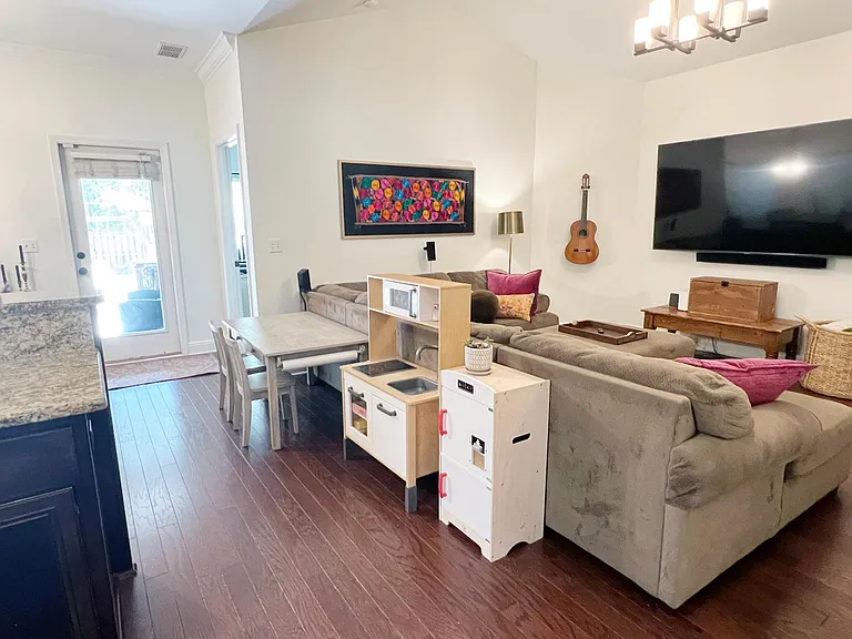 946 Cocobolo Dr — Photo 5