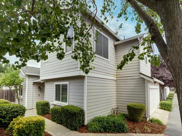 6455 Laguna Mirage Ln, Elk Grove, CA 95758
