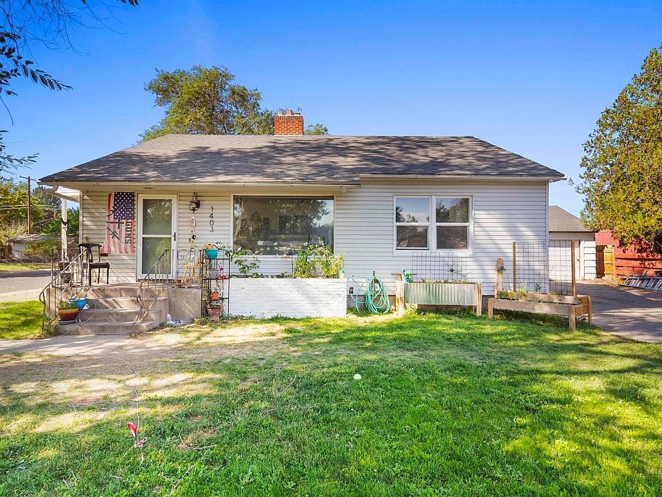 1st image of 1403 8th Ave E