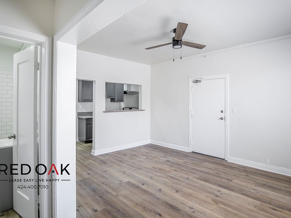 1st image of 516 N Harvard Blvd #102