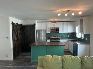 218 E Valerio St, Santa Barbara, CA 93101