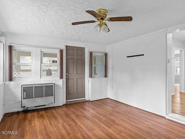 4303 Country Club Rd — Photo 20