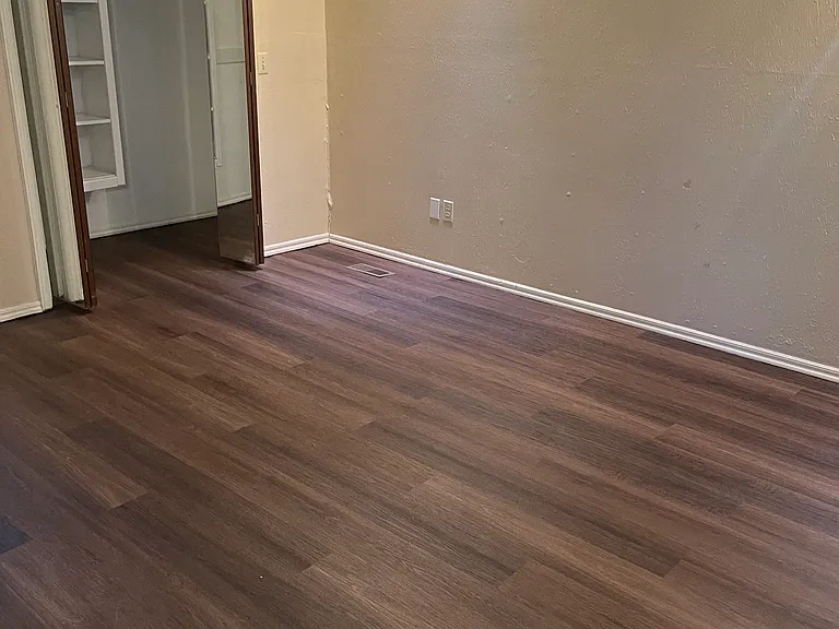 800 N Parkview Cir — Photo 33