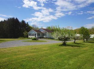 10411 Short Cut Rd, Weedsport, NY 13166