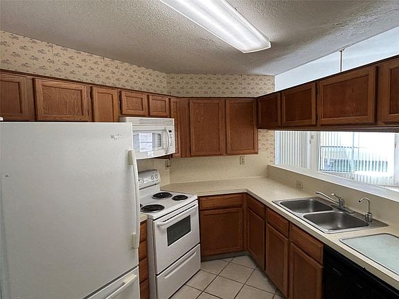 4th image of 5338 Rivergate Dr