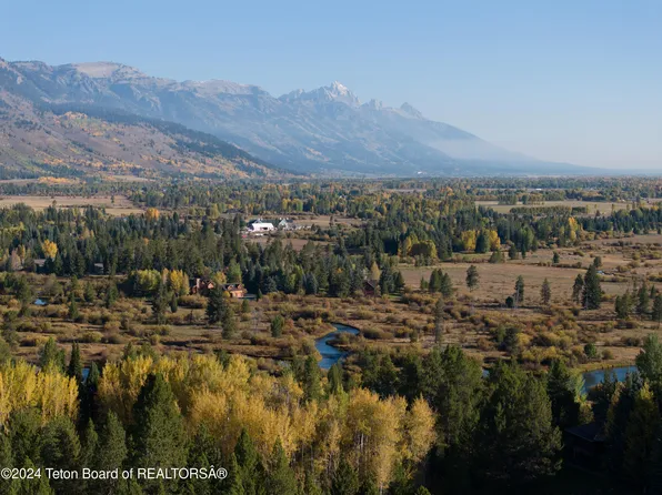 1002 S Fall Creek Rd, Wilson, WY 83014