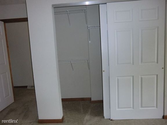 Williams 1153 B, Guest Bedroom Closet