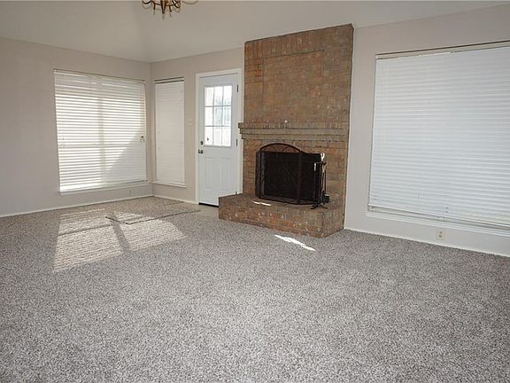 3rd image of 6318 Brookcrest Dr