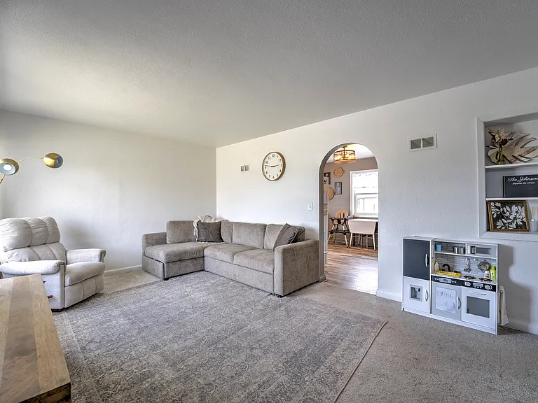 519 16th St NW — Photo 3
