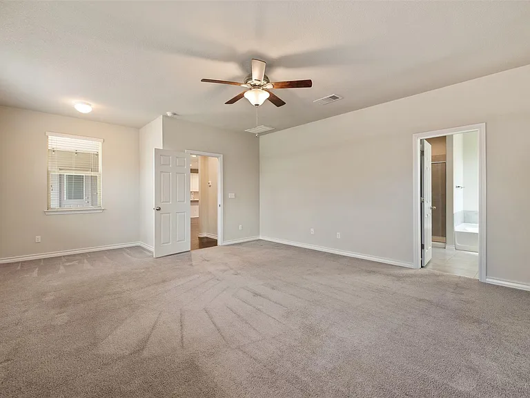 4004 Harbor Point Dr — Photo 23