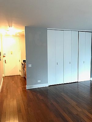 5th image of 500 W 43rd St APT 22D
