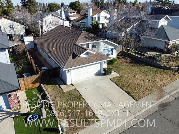 3rd image of 3431 Parker St