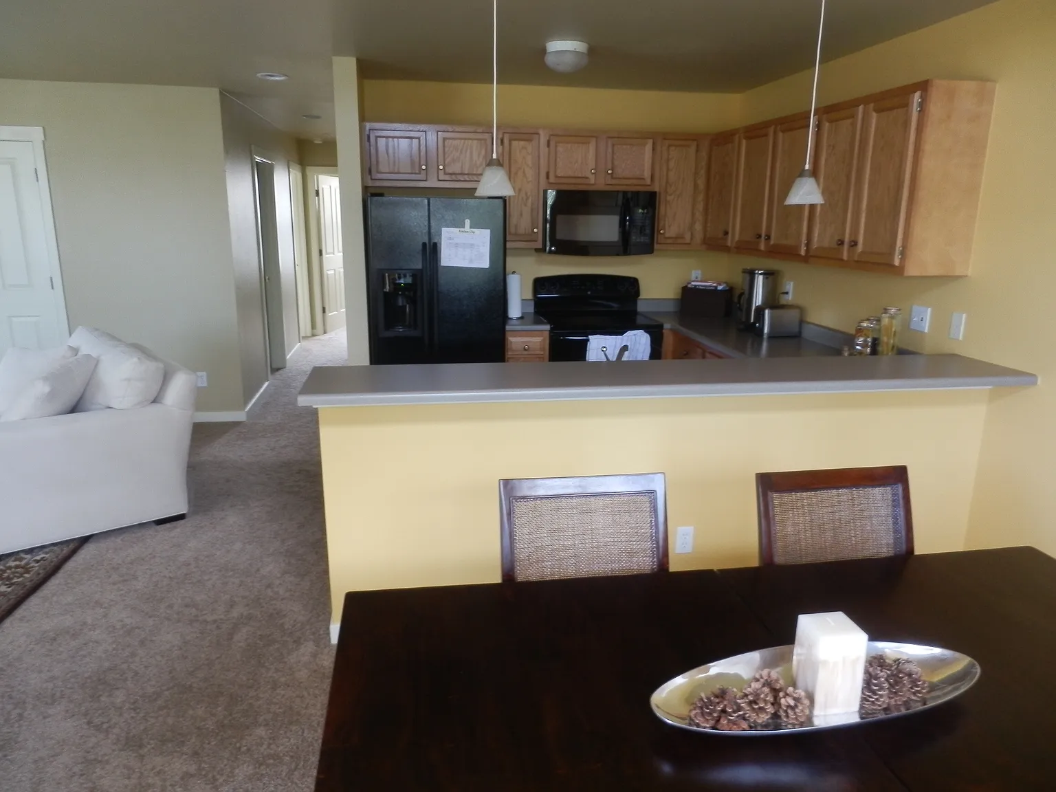 2 bed, 914 sqft, $2,600 — Photo 3