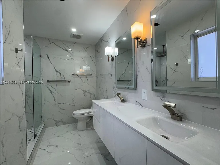 15428 SW 50th Ter — Photo 3