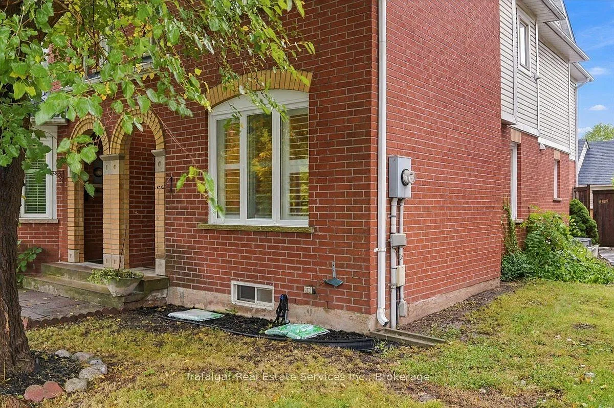 2 bed, $3,150 — Photo 2