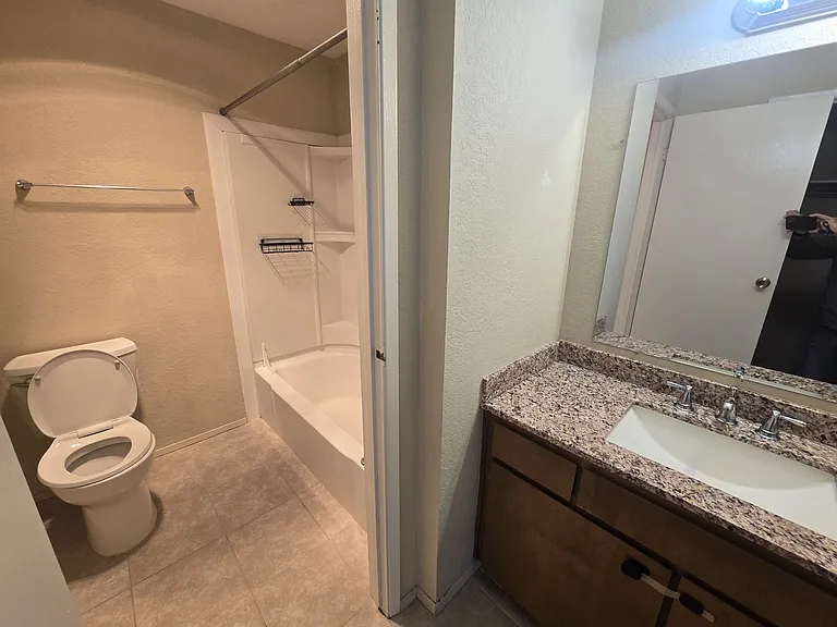 830 Kirkland Way #304 — Photo 3