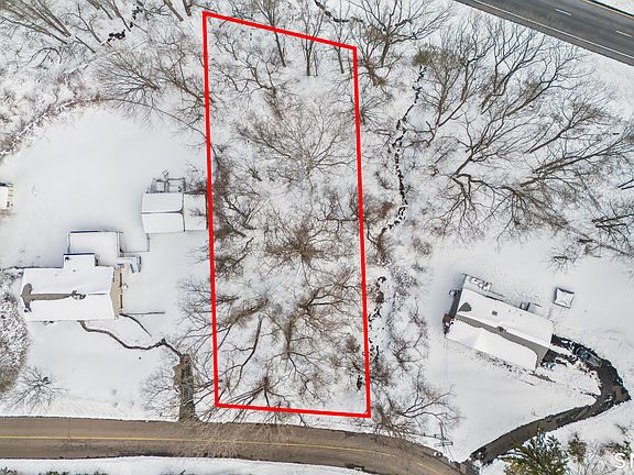 2nd image of 928 Wintergreen Avenue