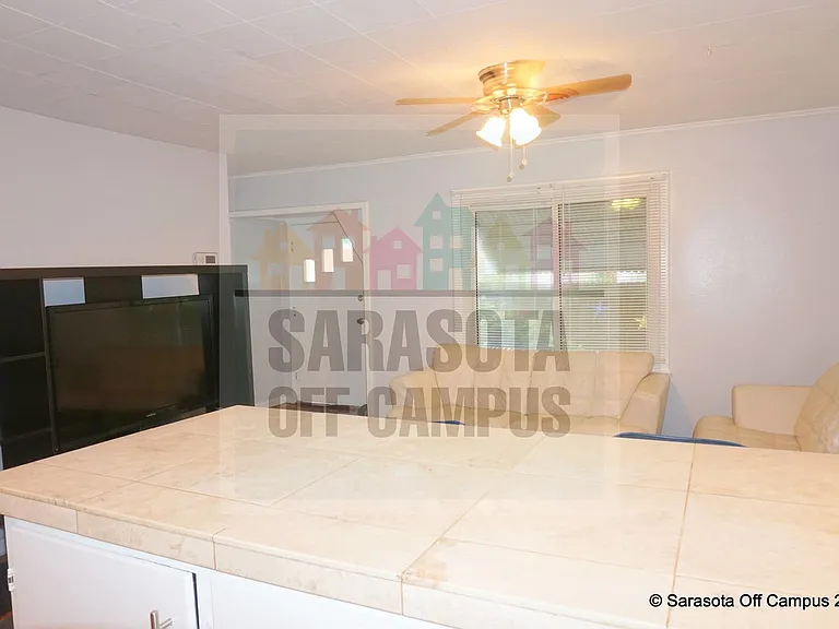 4026 Royal Palm Ave — Photo 17