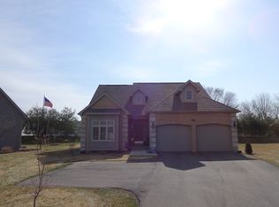1621 S Lake George Dr, Mishawaka, IN
