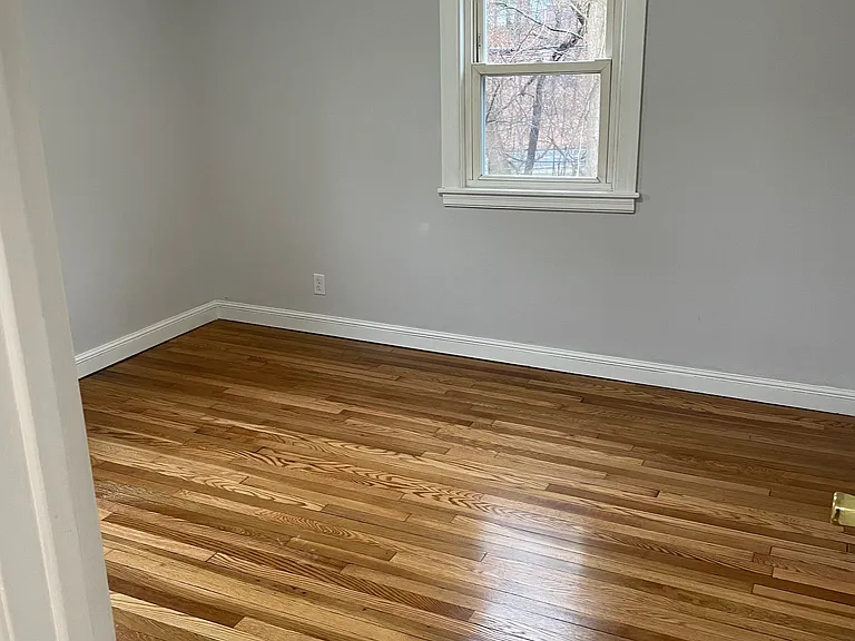 21 Bremen St — Photo 11