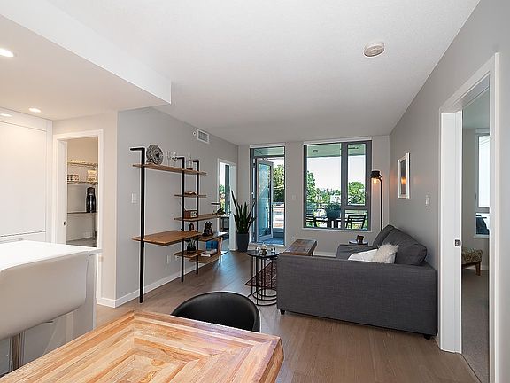 5th image of 2888 Cambie St #501